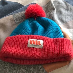 VNDL beanie, super warm, great for the winter!